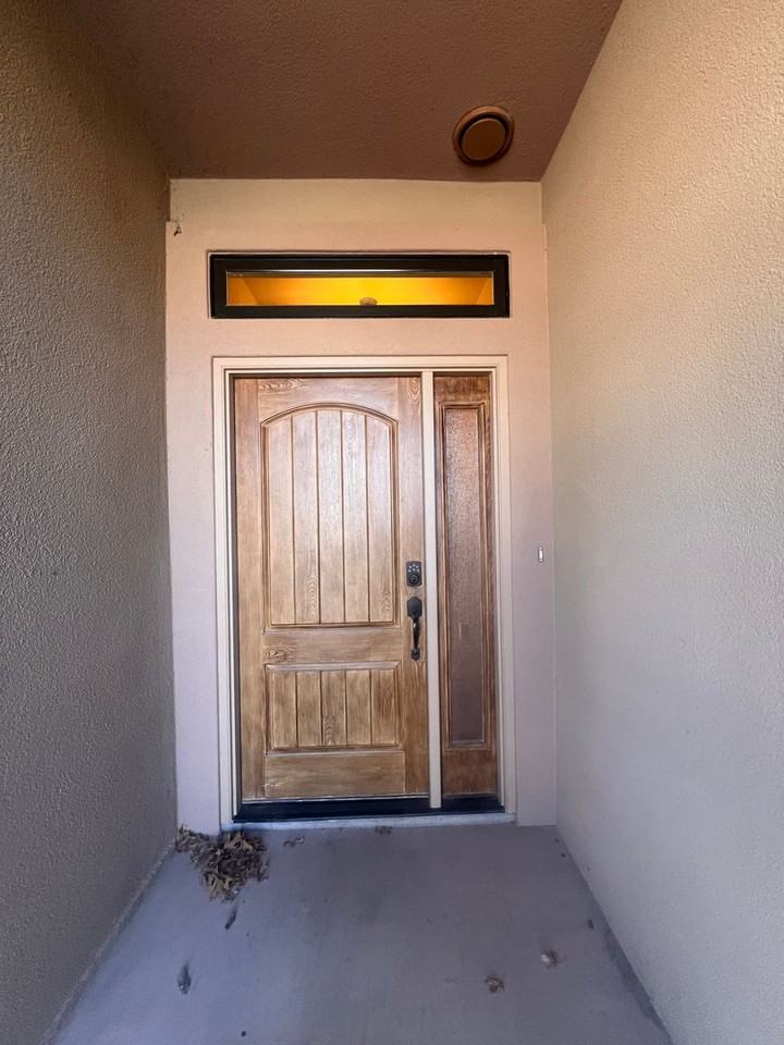 1202 Karabella Way - Photo 4 of 41