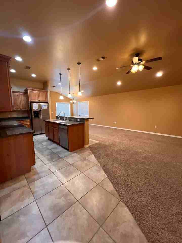 1202 Karabella Way - Photo 7 of 41