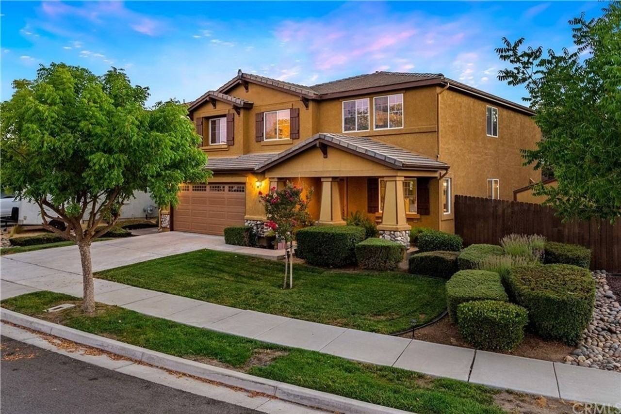 869 Sycamore Canyon Rd - Photo 2 of 40