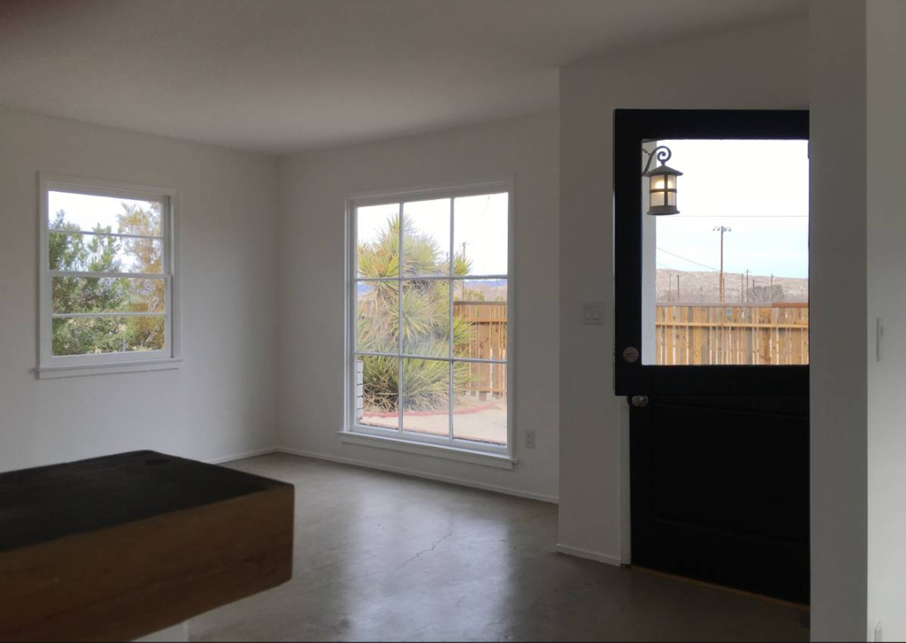 5808 Wainwright Ave - Photo 3 of 15