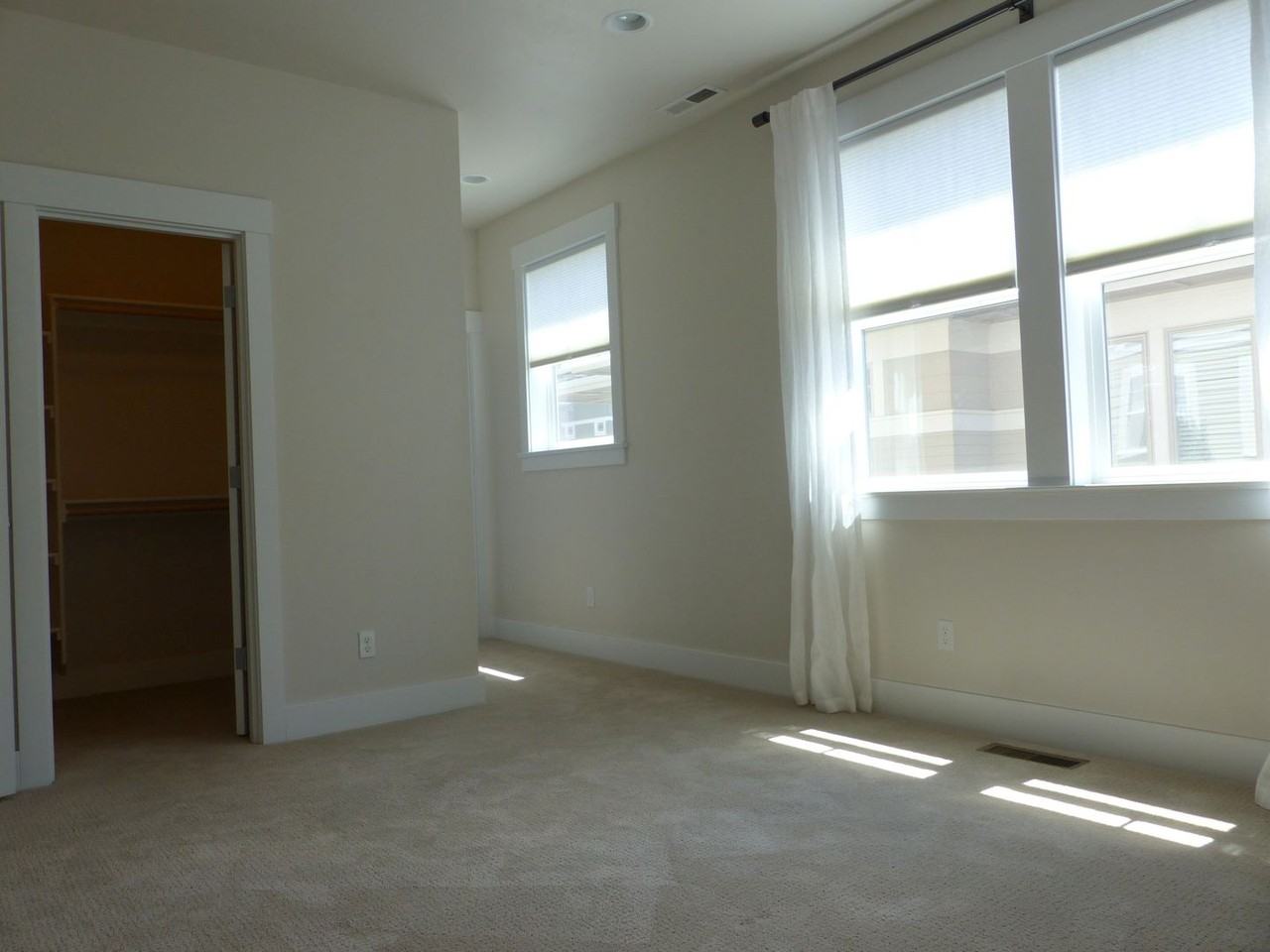1711 Nw Fields St - Photo 5 of 29