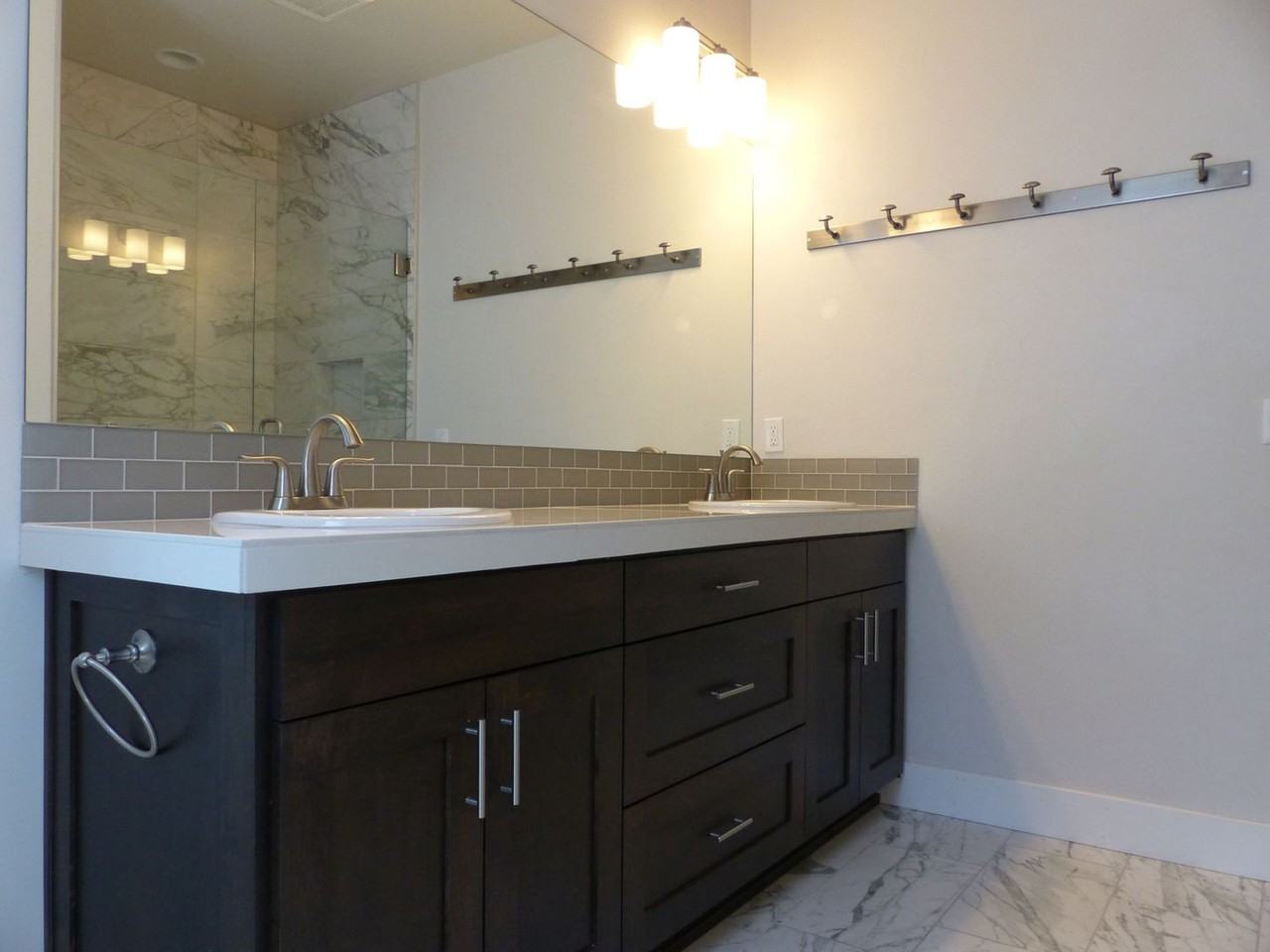 1711 Nw Fields St - Photo 7 of 29
