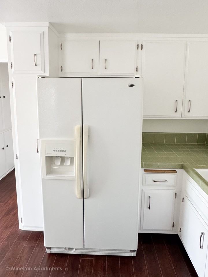 1813 12th St #C - Photo 4 of 23