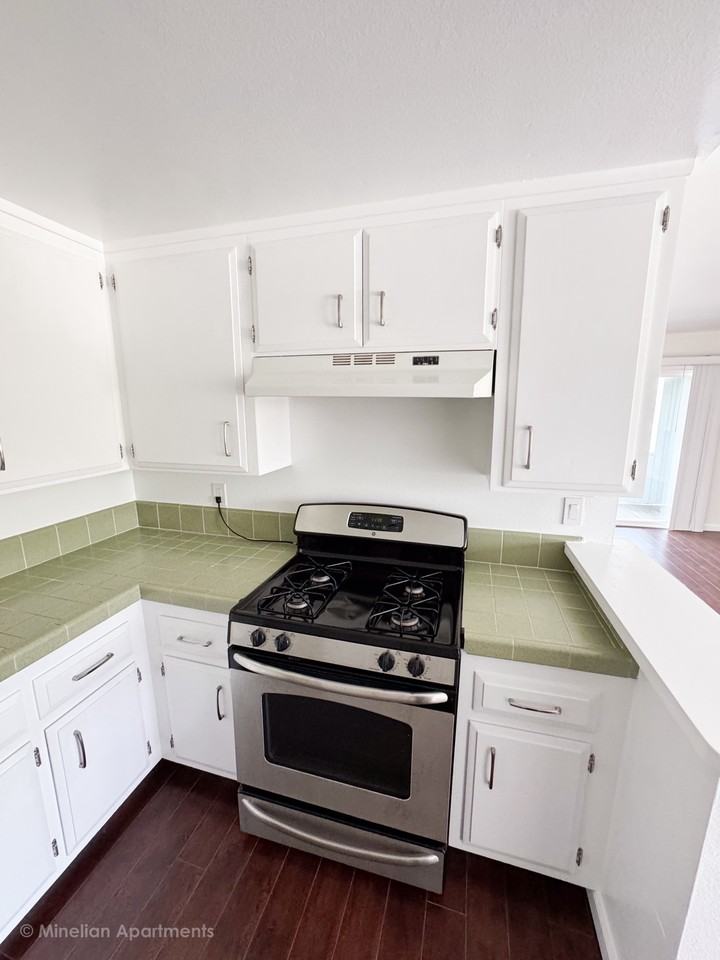 1813 12th St #C - Photo 6 of 23