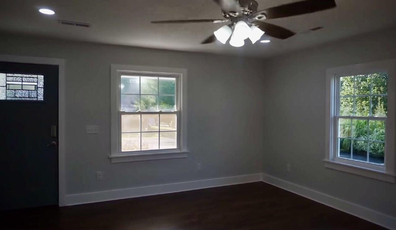 1002 S Russell St - Photo 3 of 16