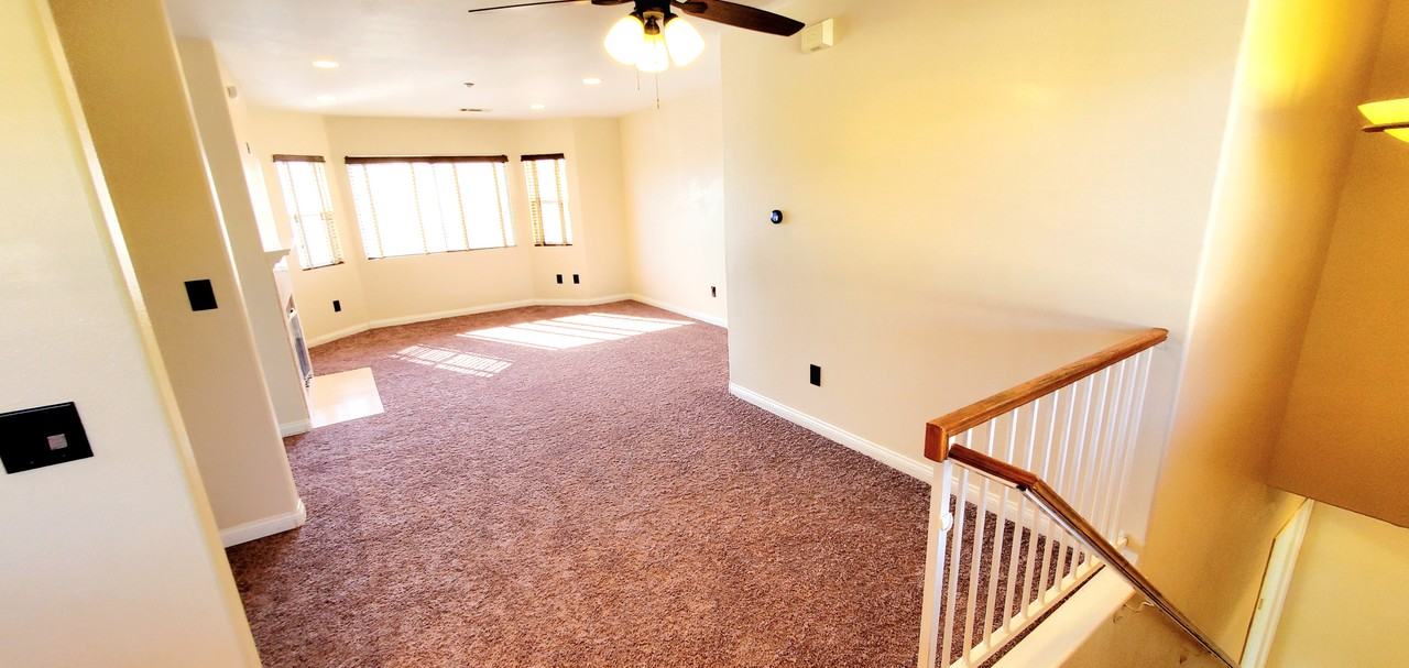 9880 11th St - Photo 5 of 23