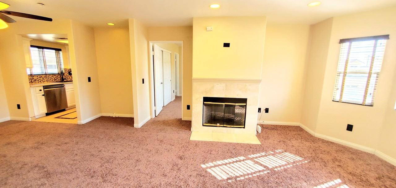 9880 11th St - Photo 6 of 23