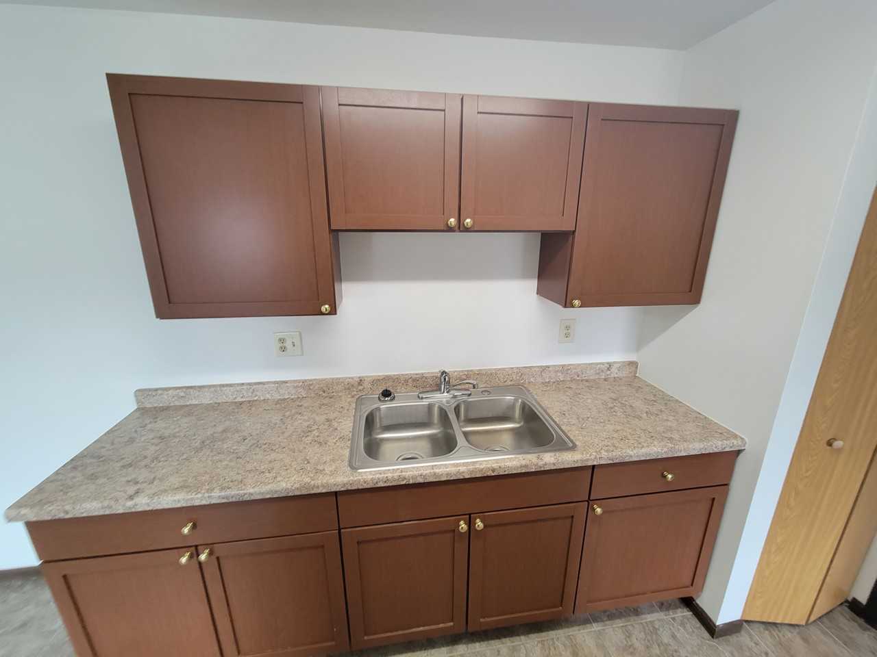 1715 La Crescent St #146 - Photo 4 of 11