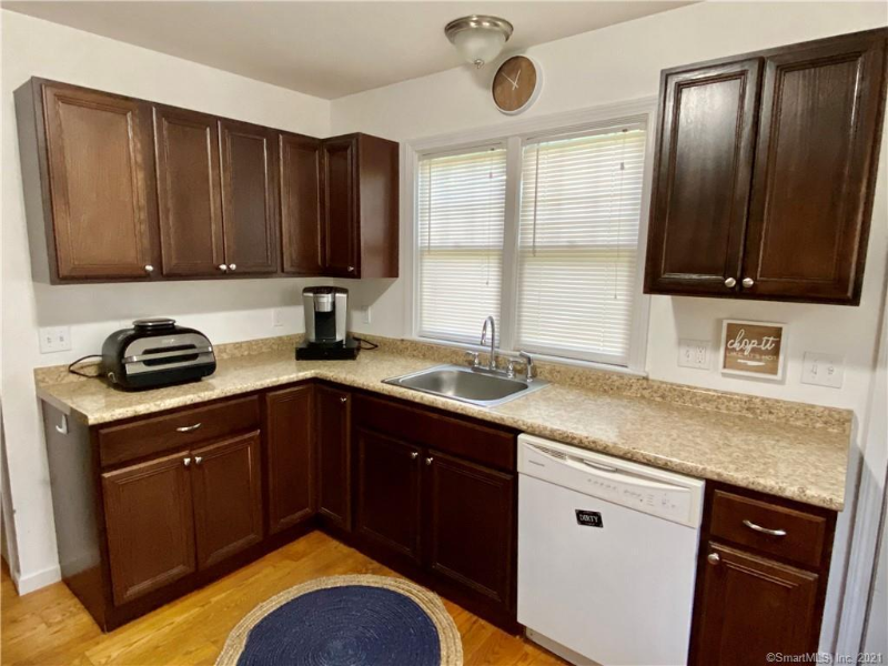 1 Undisclosed - Photo 4 of 13