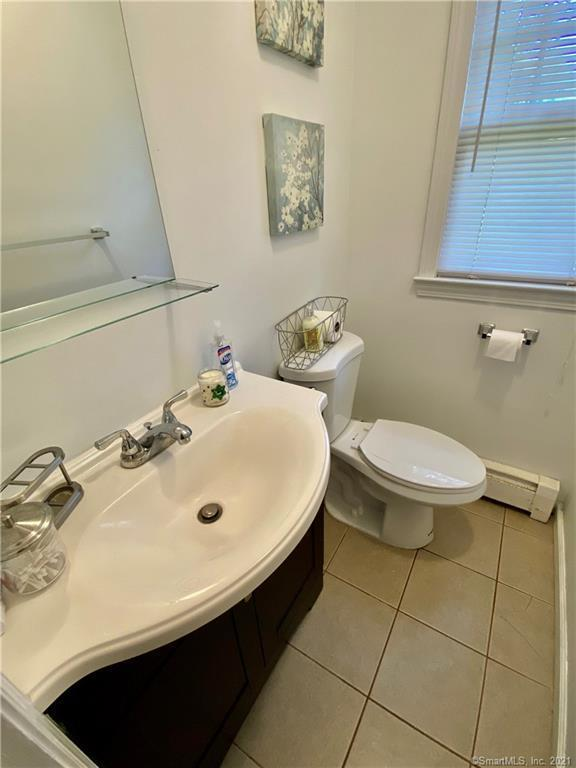 1 Undisclosed - Photo 6 of 13