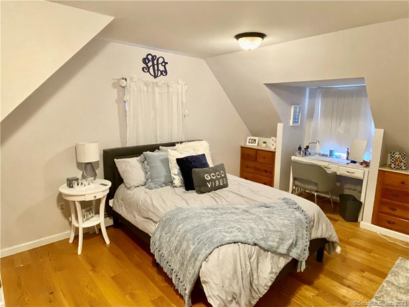 1 Undisclosed - Photo 7 of 13