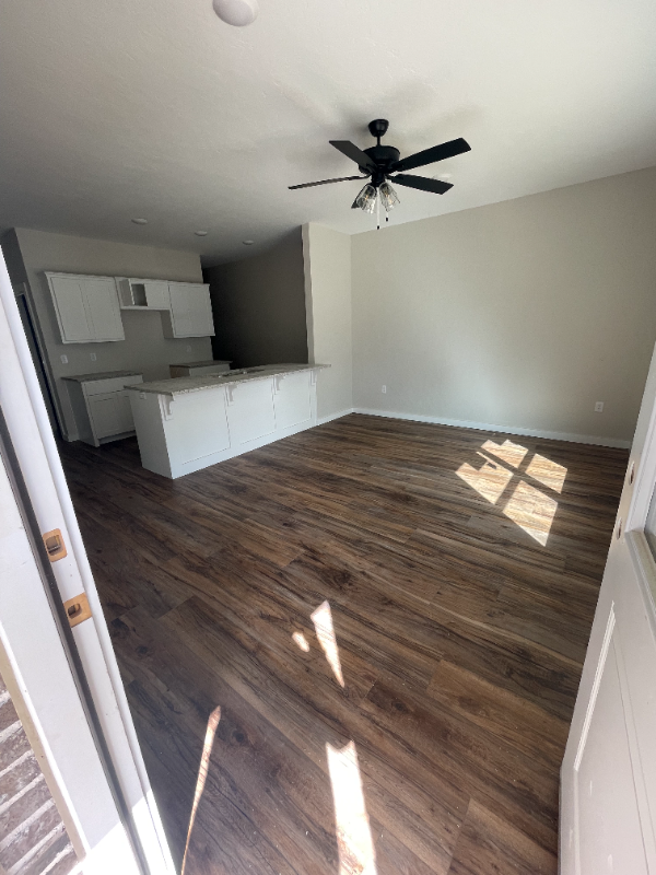 611 Mell Ave #1 - Photo 3 of 7