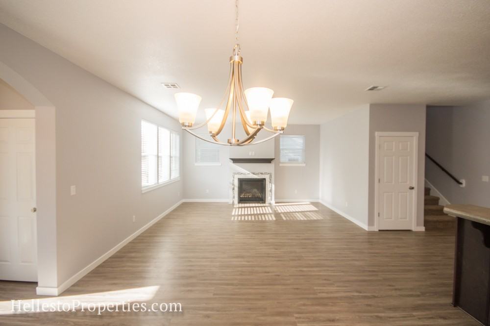 437 Nw 14th St #1 - Photo 3 of 18