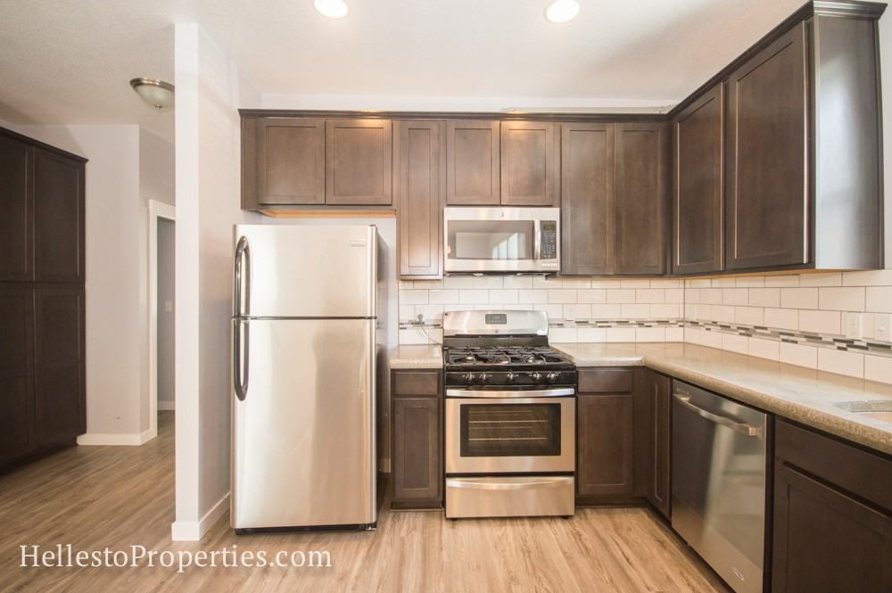 437 Nw 14th St #1 - Photo 5 of 18