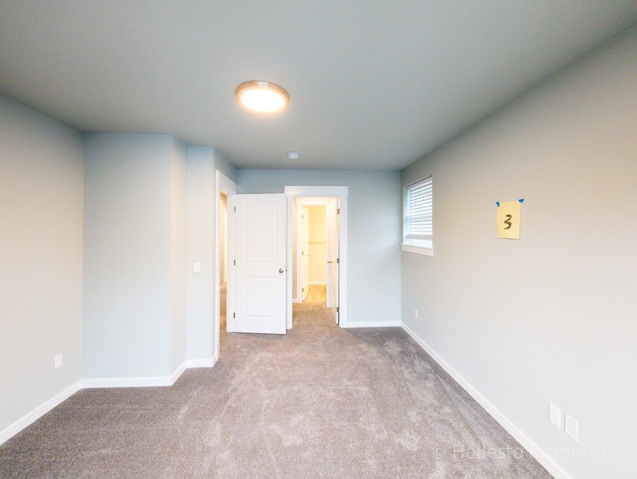 2494 Sw Coho St #1 - Photo 4 of 22