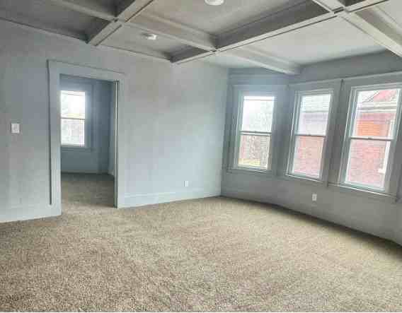 87 Pilgrim St #1 - Photo 5 of 14