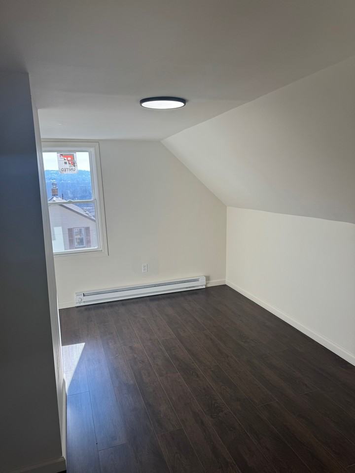 342 Kenney Ave #342 - Photo 7 of 9