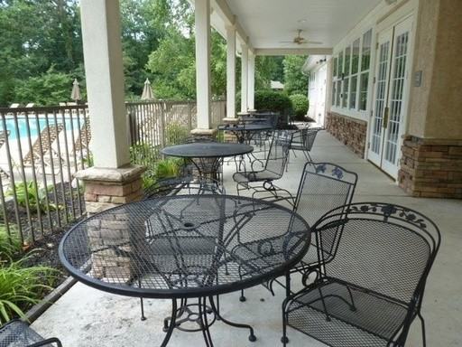 646 Cypress Point Dr - Photo 2 of 4