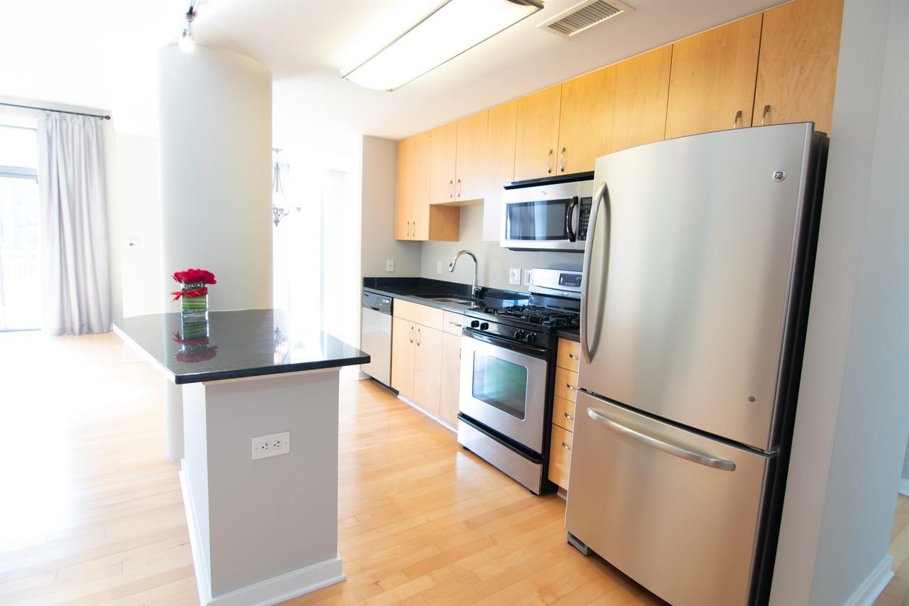 475 K St NW (DC) - Photo 2 of 28
