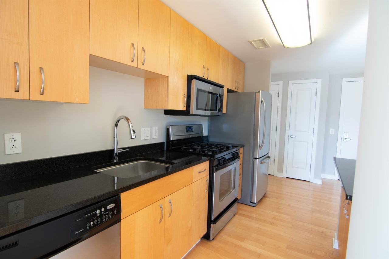 475 K St NW (DC) - Photo 3 of 28