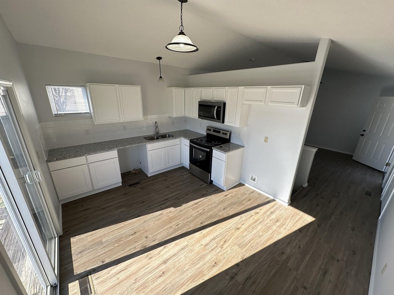 1006 E Karla Ct - Photo 2 of 17