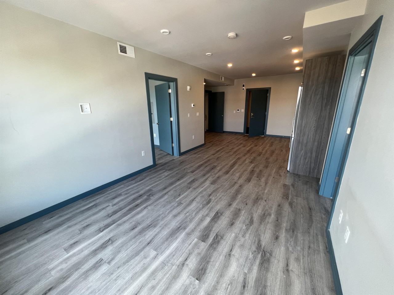 1258 Massachusetts Avenue - Photo 2 of 9