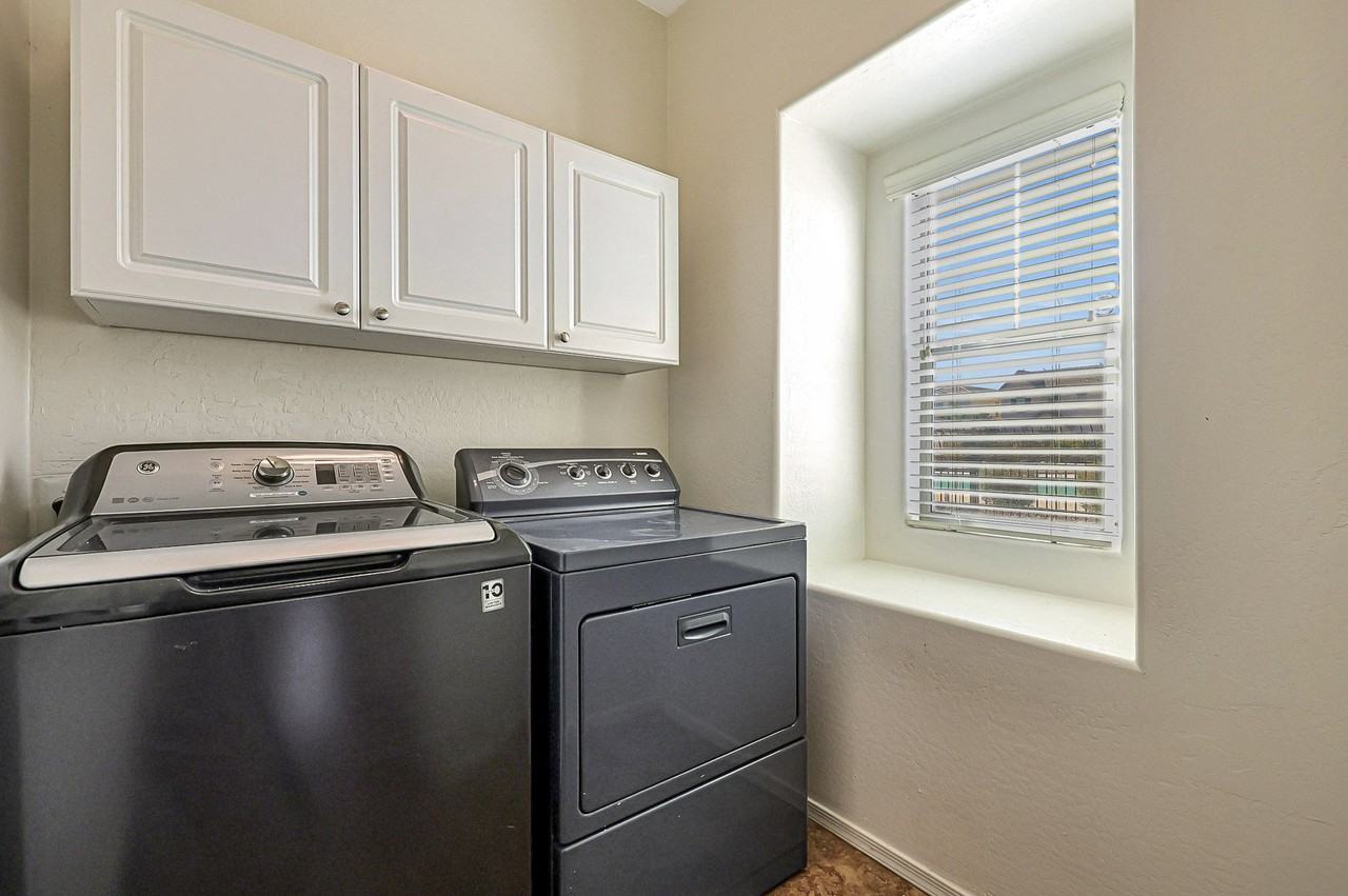 E Redfield Rd - Photo 3 of 17