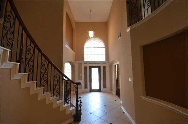 8710 Stowe Creek Ln - Photo 3 of 32