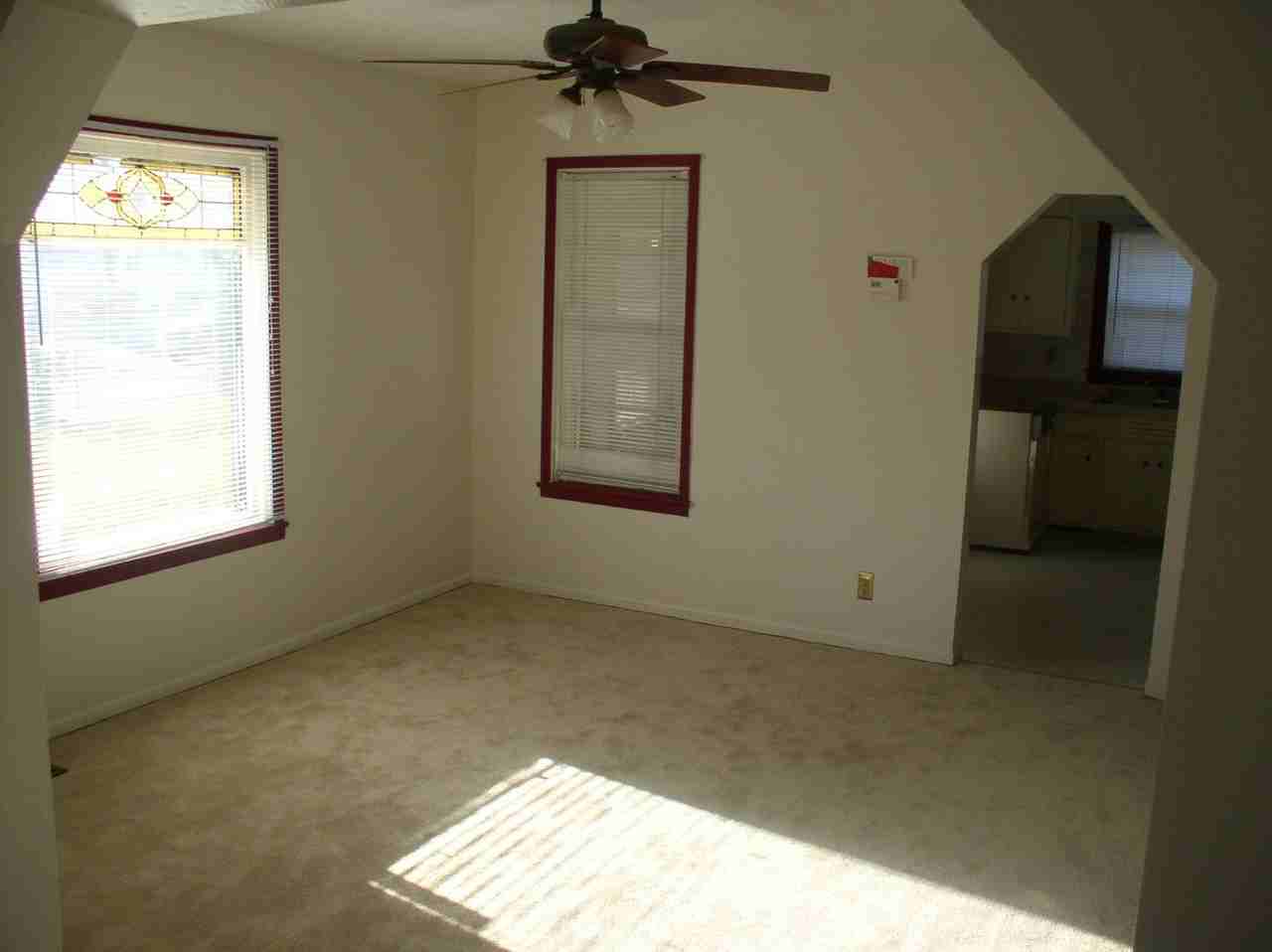 239 14th Ave S - Photo 3 of 5