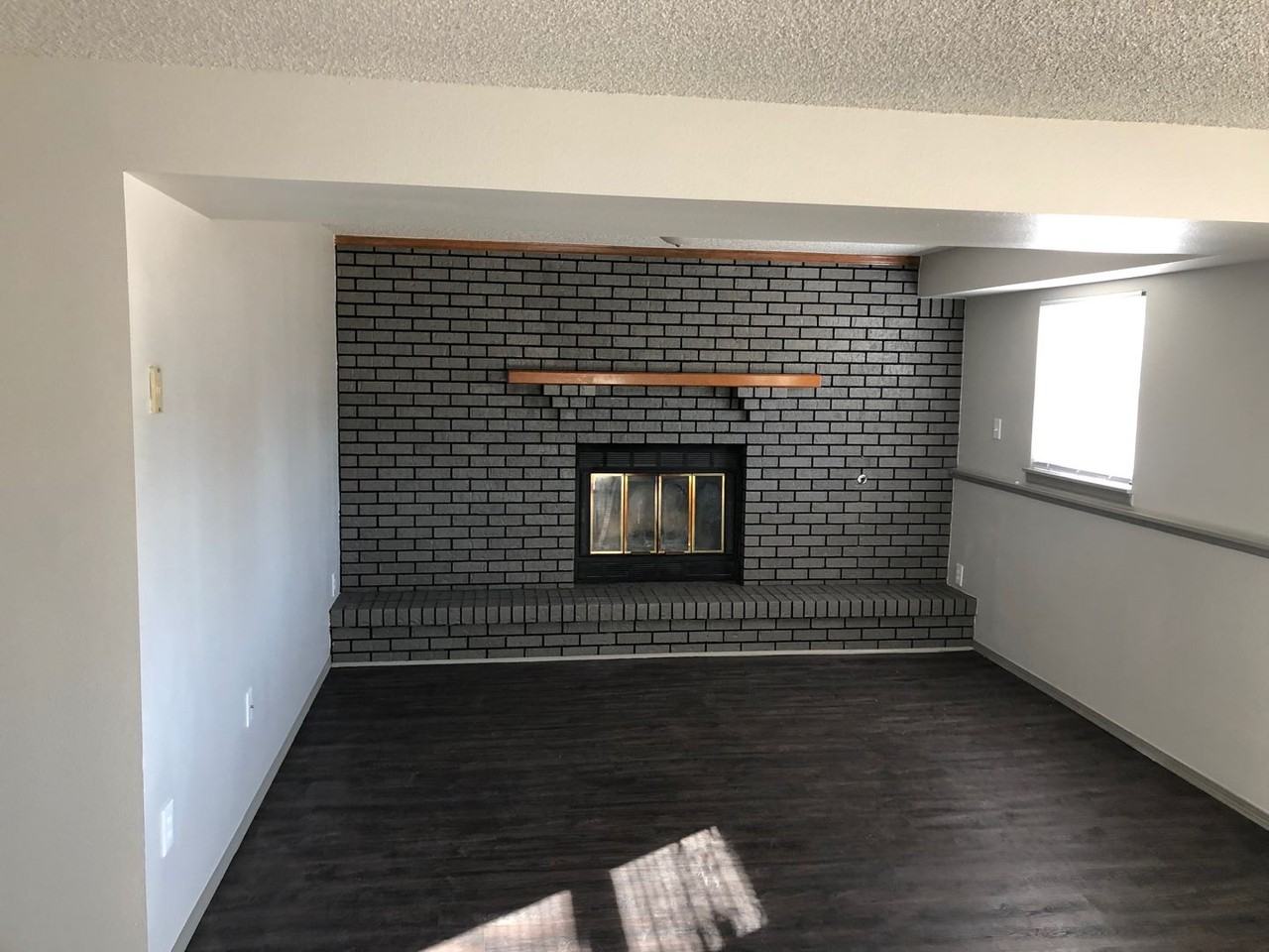 4405 El Camino Dr - Photo 2 of 7