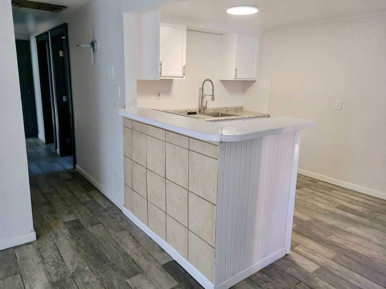 1508 55th St Nw - Photo 3 of 5