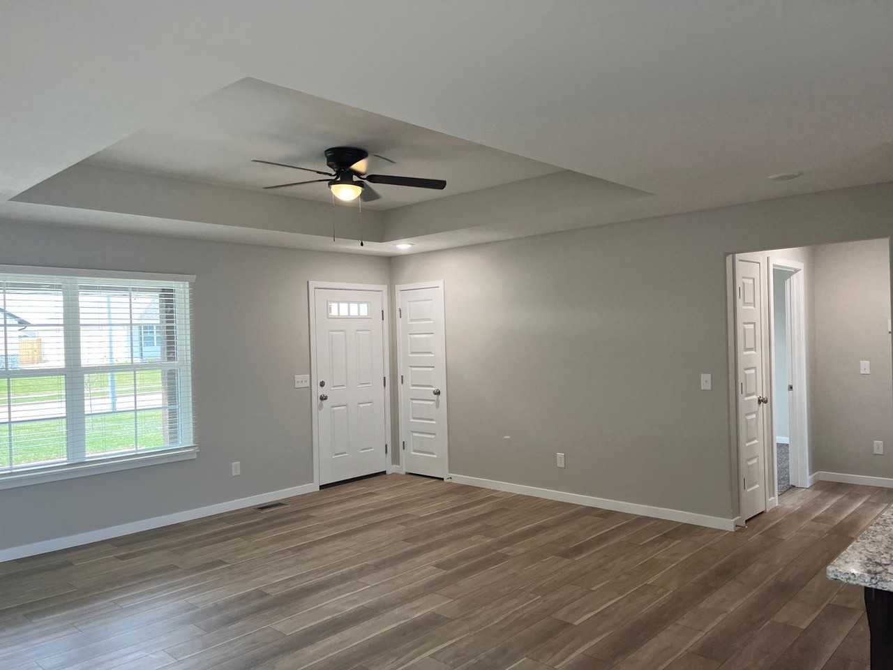 885 S Parkside Cir - Photo 4 of 23