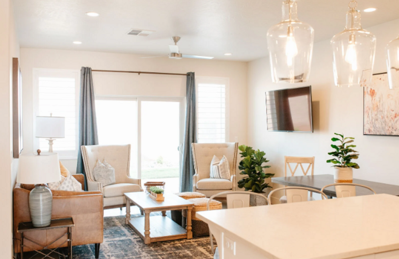 517 E Tincup Ln - Photo 4 of 25