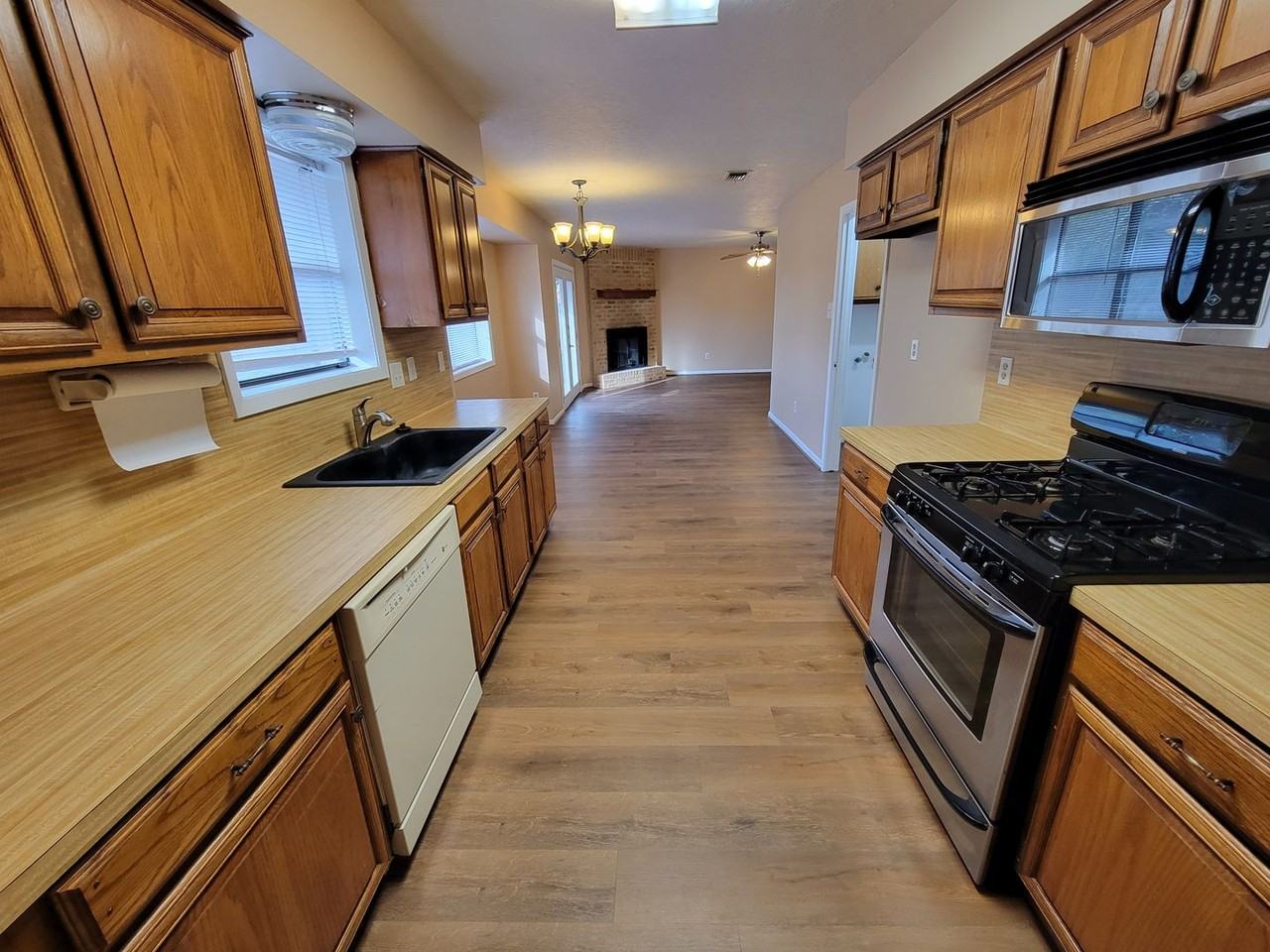 2603 Vicksburg Ct - Photo 7 of 21