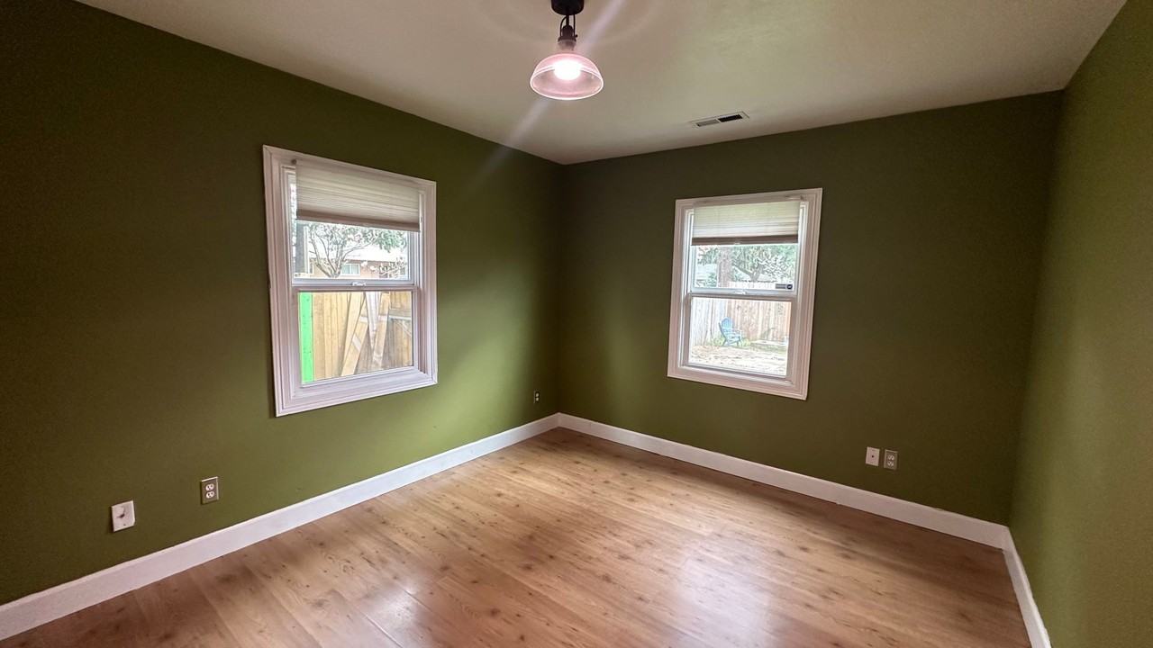 2406 Se 139th Ave - Photo 7 of 21