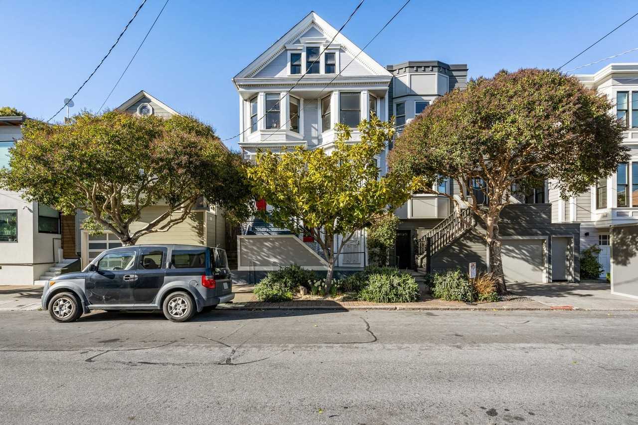 188 27th St - Photo 2 of 31