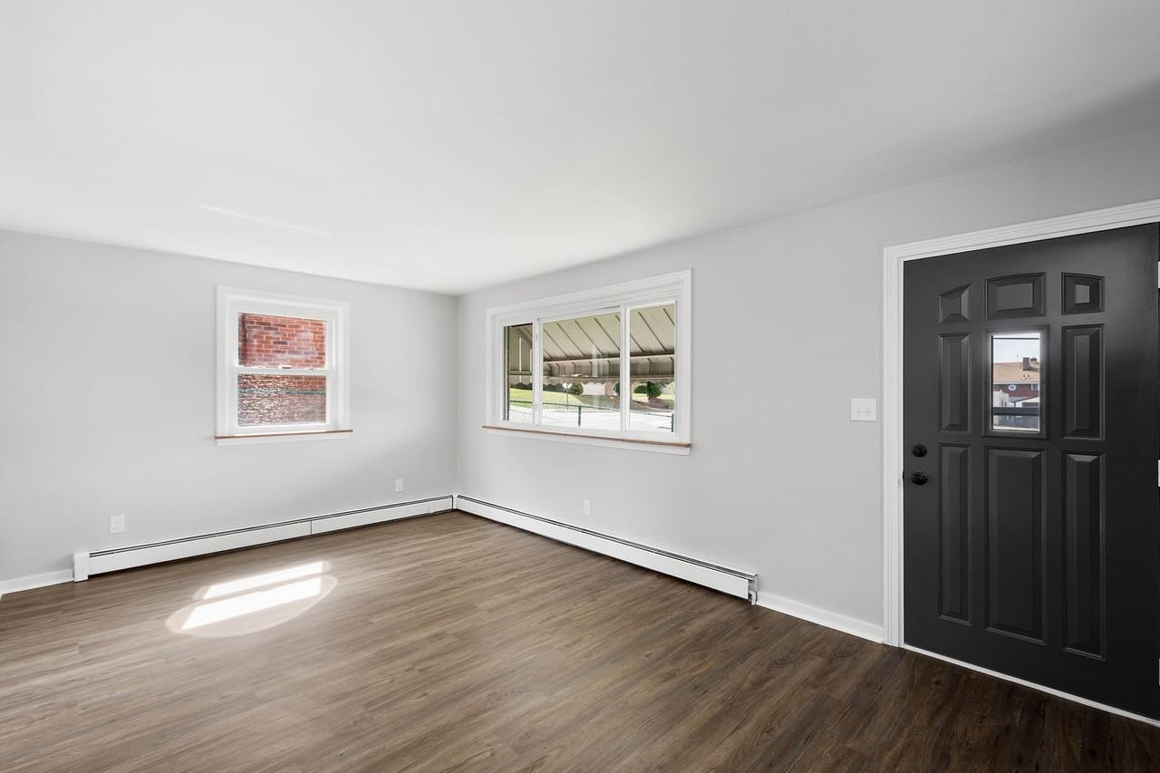 826 Miller Ave - Photo 3 of 29