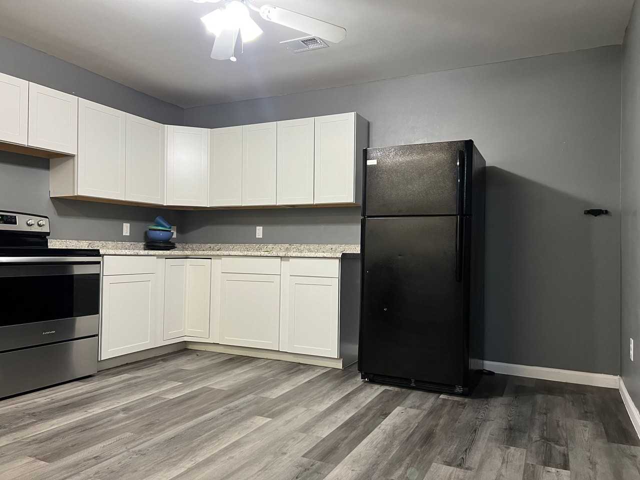 13301 Kanis Road - Photo 7 of 19