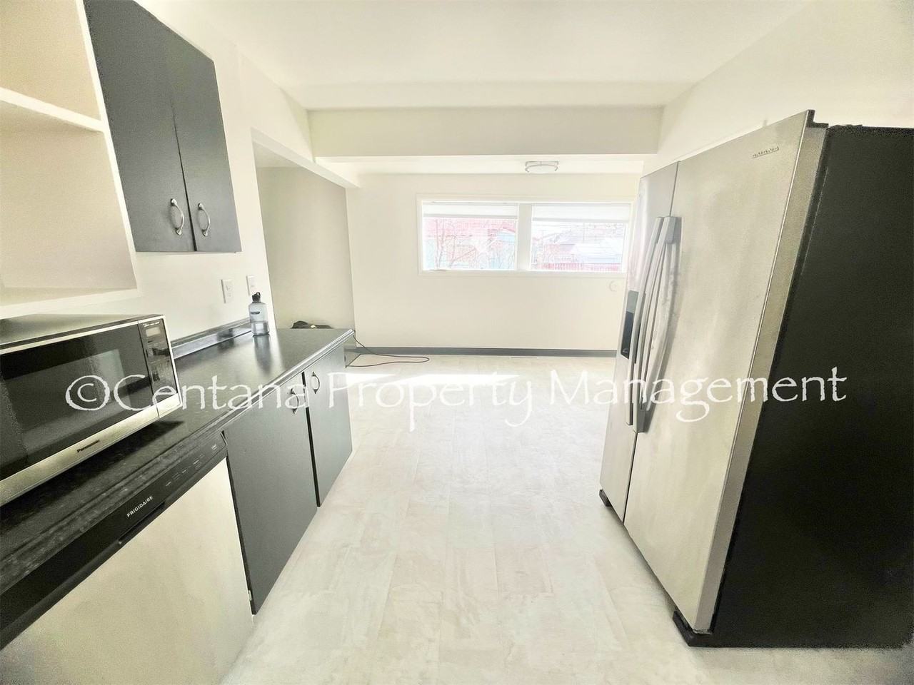 807 E 5th St - Photo 5 of 19