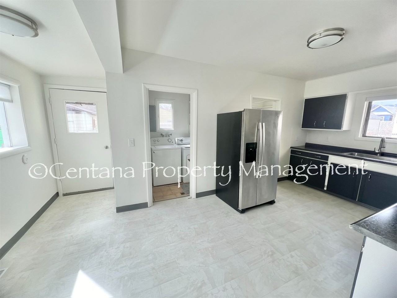 807 E 5th St - Photo 6 of 19