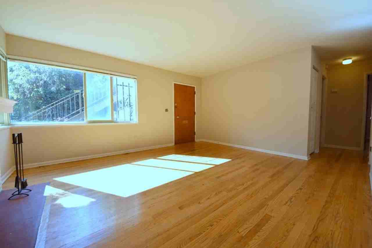 413 Belmont Ave E - Photo 6 of 20