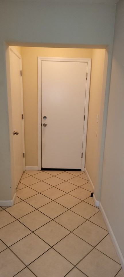 4122 Beechcraft Way - Photo 3 of 16