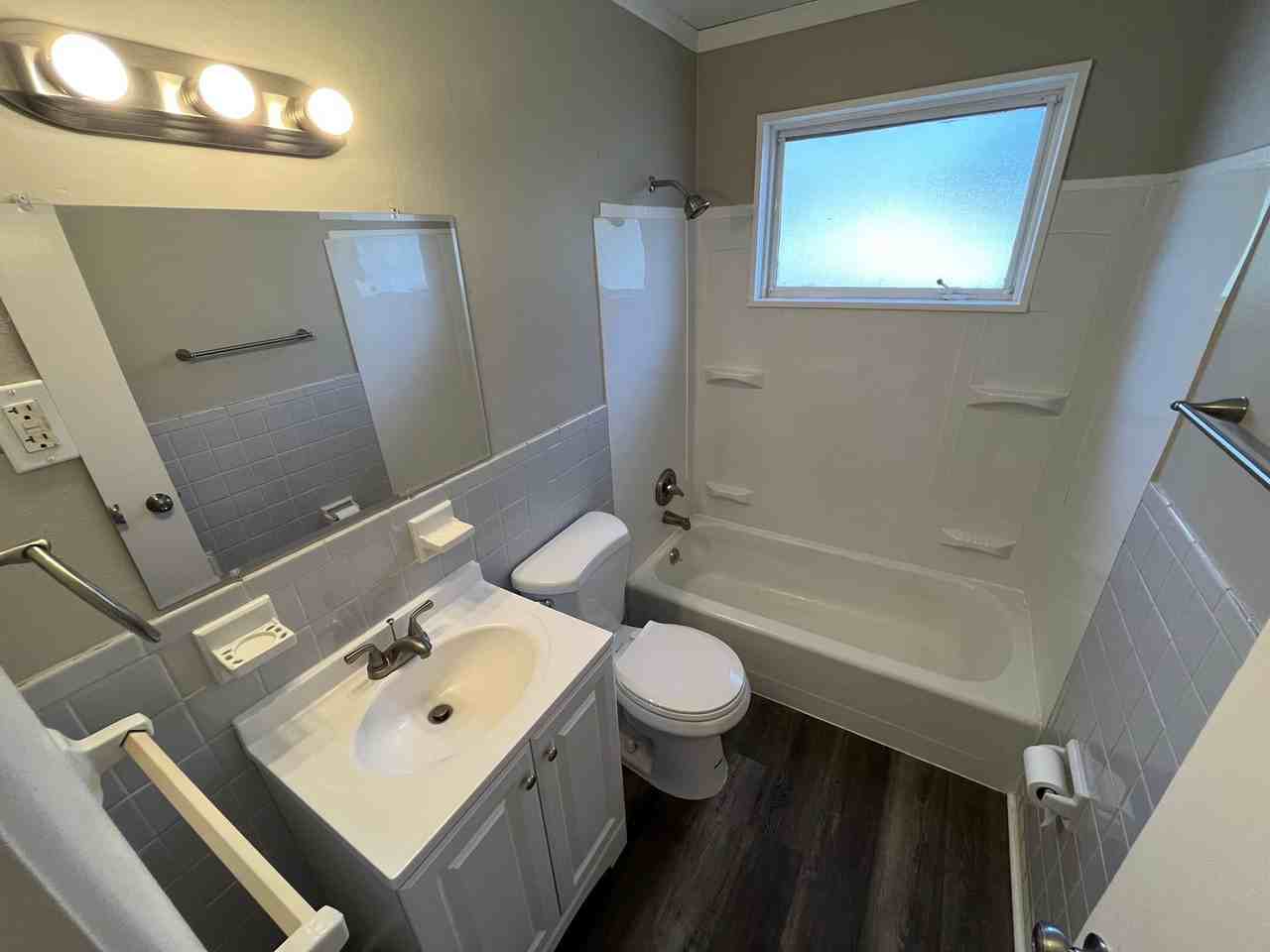 3922 Cranberry Ln - Photo 3 of 17