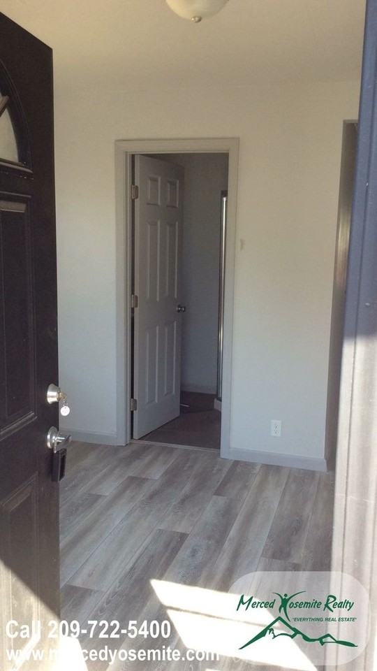 123 W 20th St - Photo 4 of 17