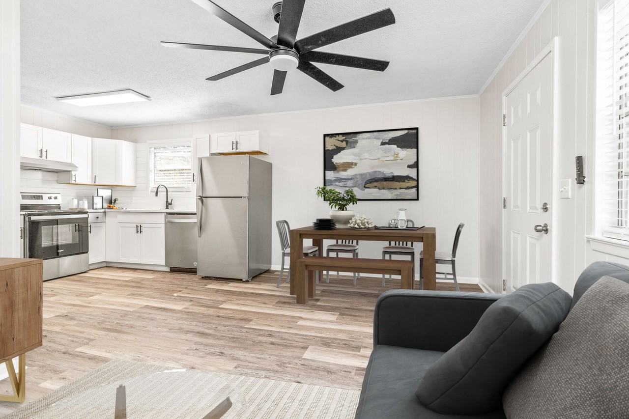 6631 Magnolia St - Photo 7 of 25