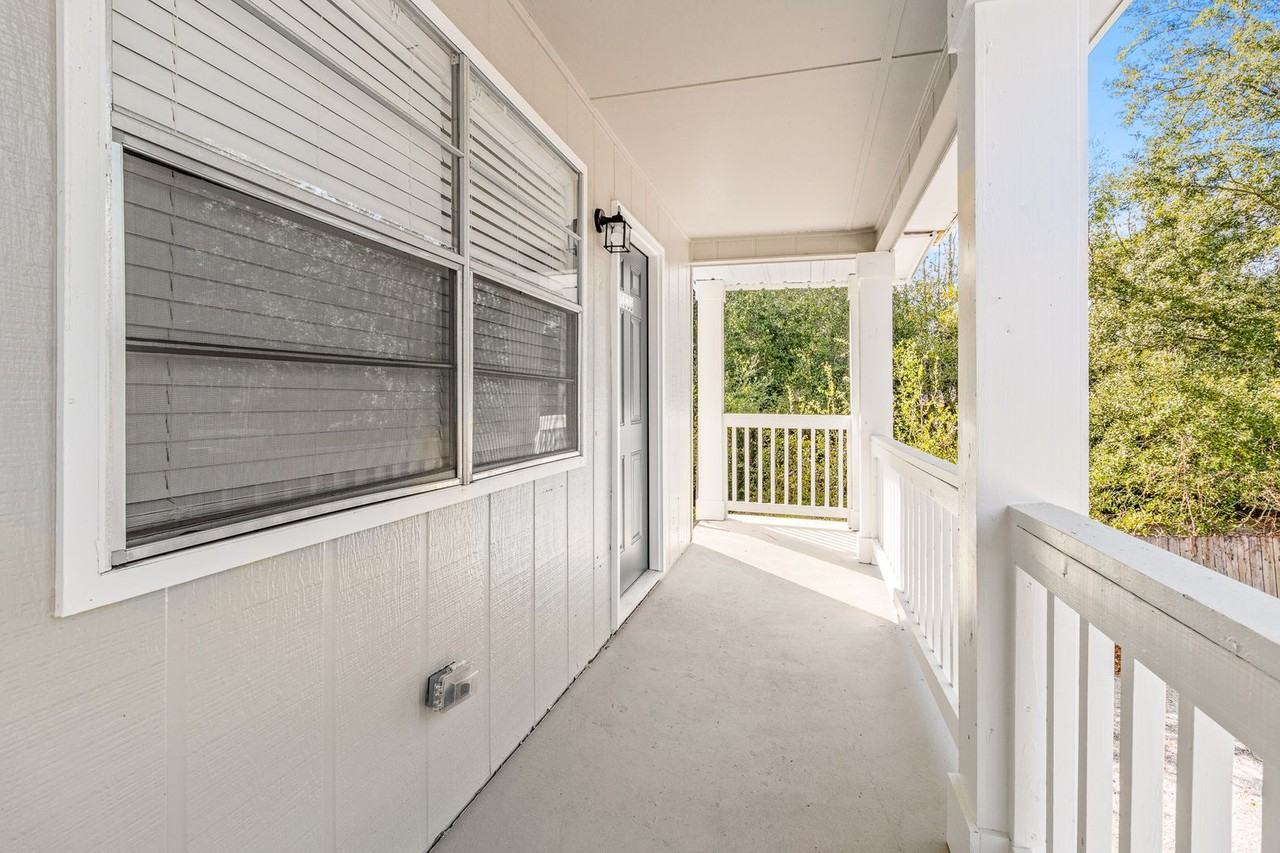 6631 Magnolia St - Photo 5 of 25