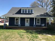 1001 S 8th St - Photo 1 of 1