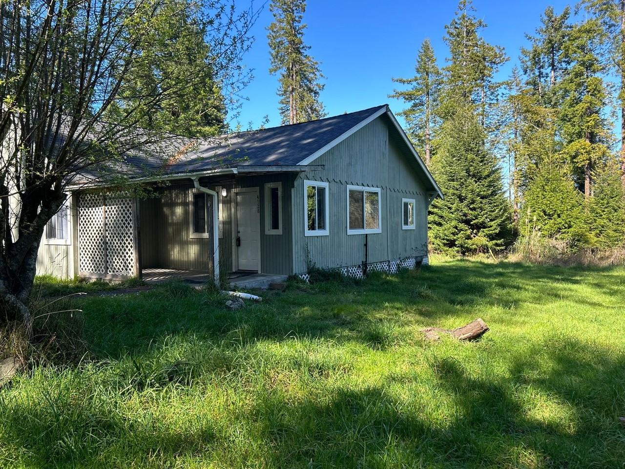 4128 Greenwood Heights Dr - Photo 3 of 17