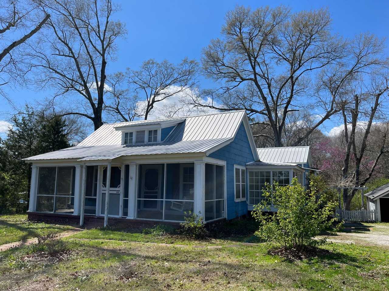 1511 N Main St - Photo 2 of 27