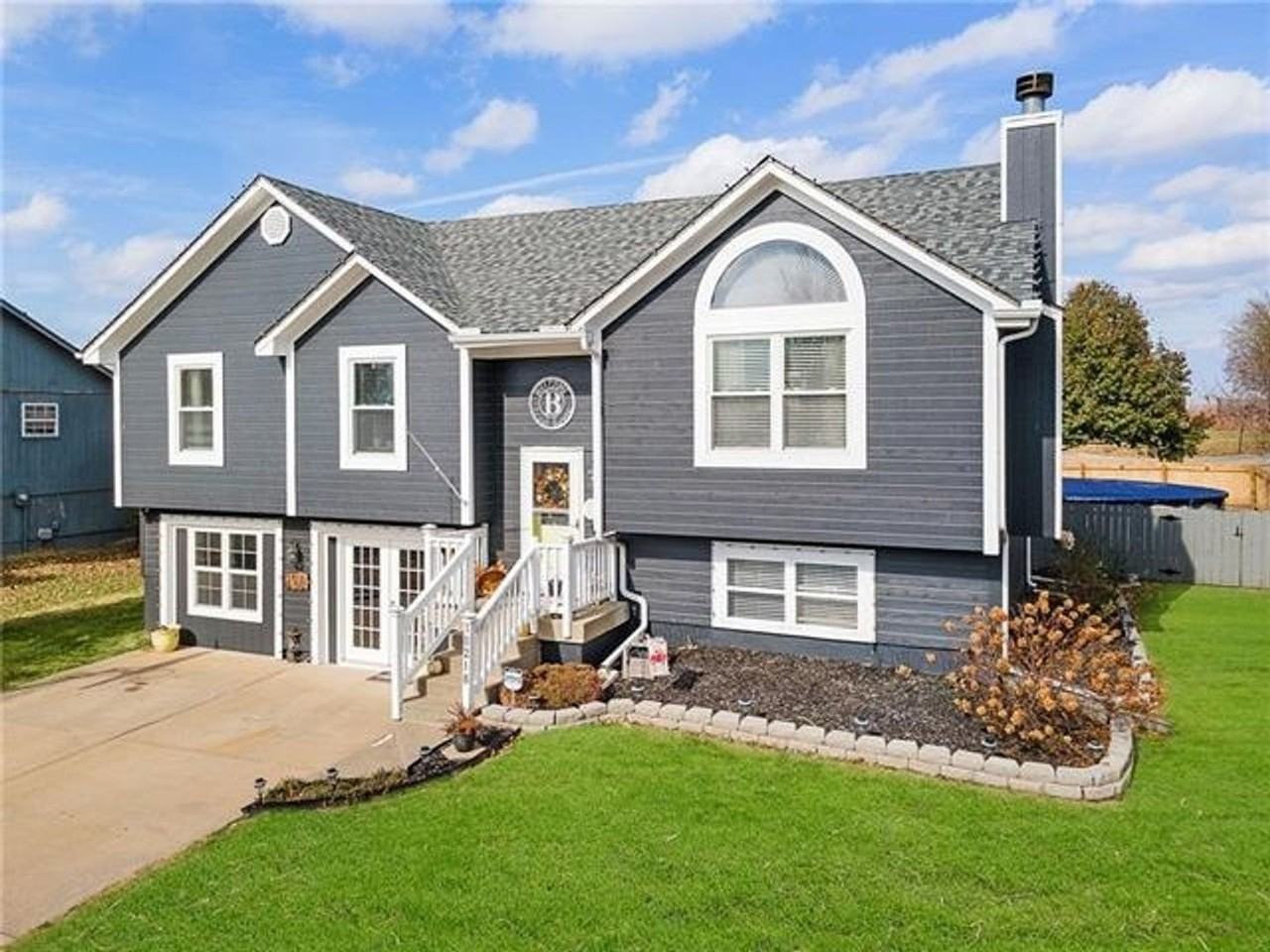 10218 E 220th St - Photo 2 of 50